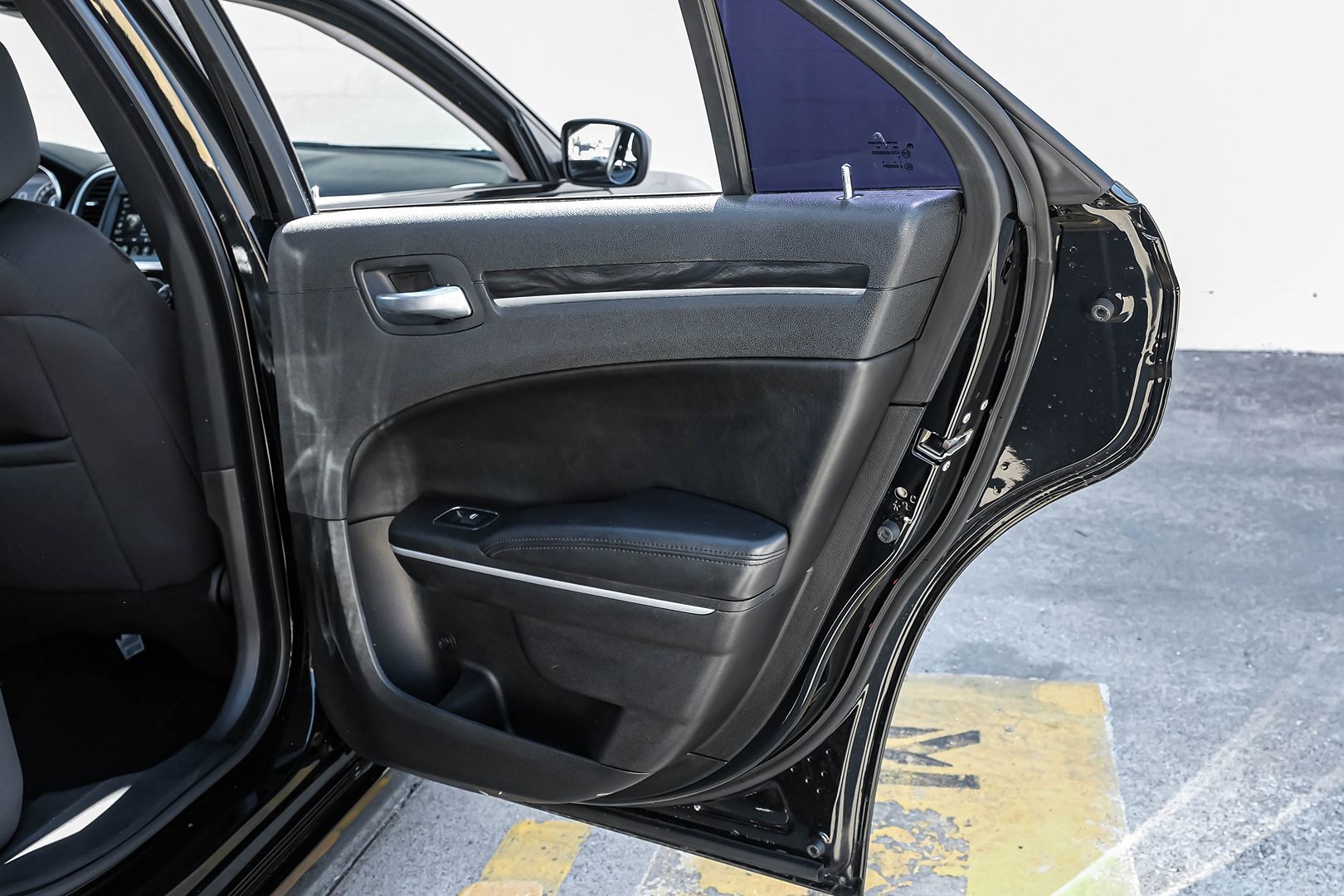 2020 Chrysler 300 Touring Limited photo 45