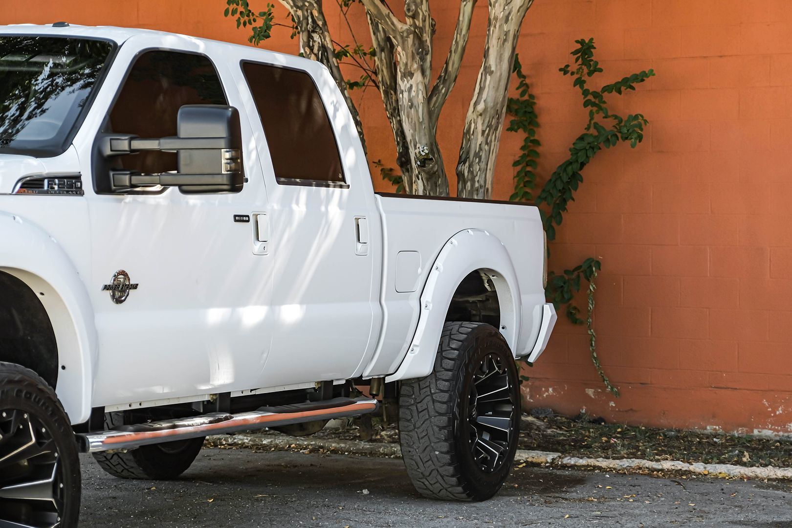 2015 Ford F-250 Lariat photo 5