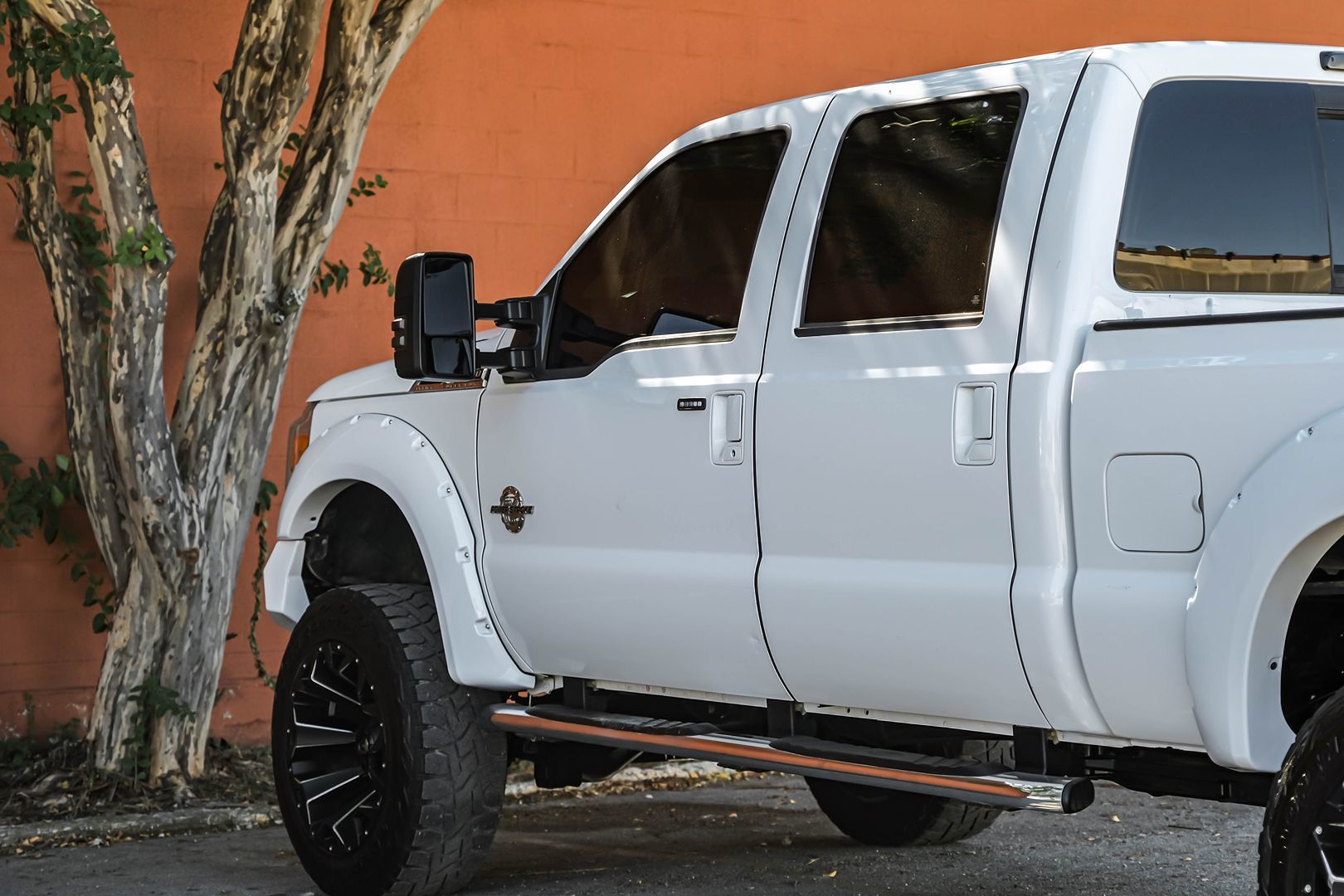 2015 Ford F-250 Lariat photo 12