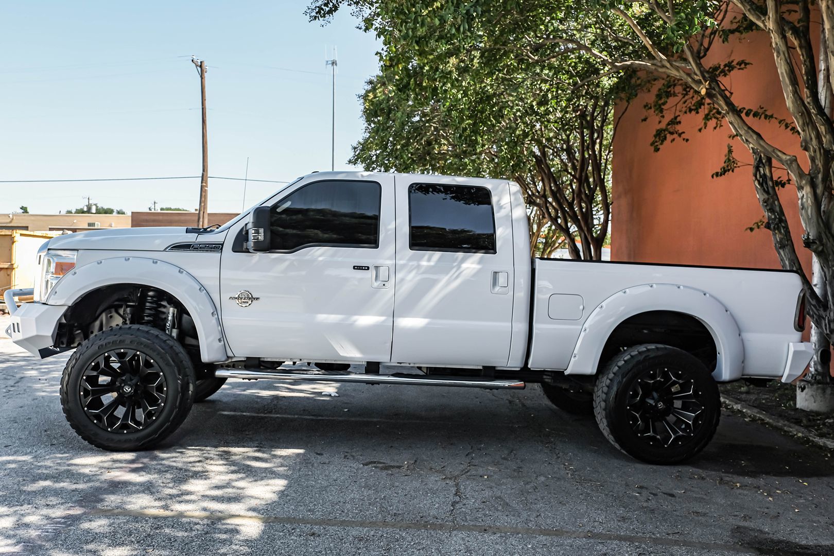 2015 Ford F-250 Lariat photo 14