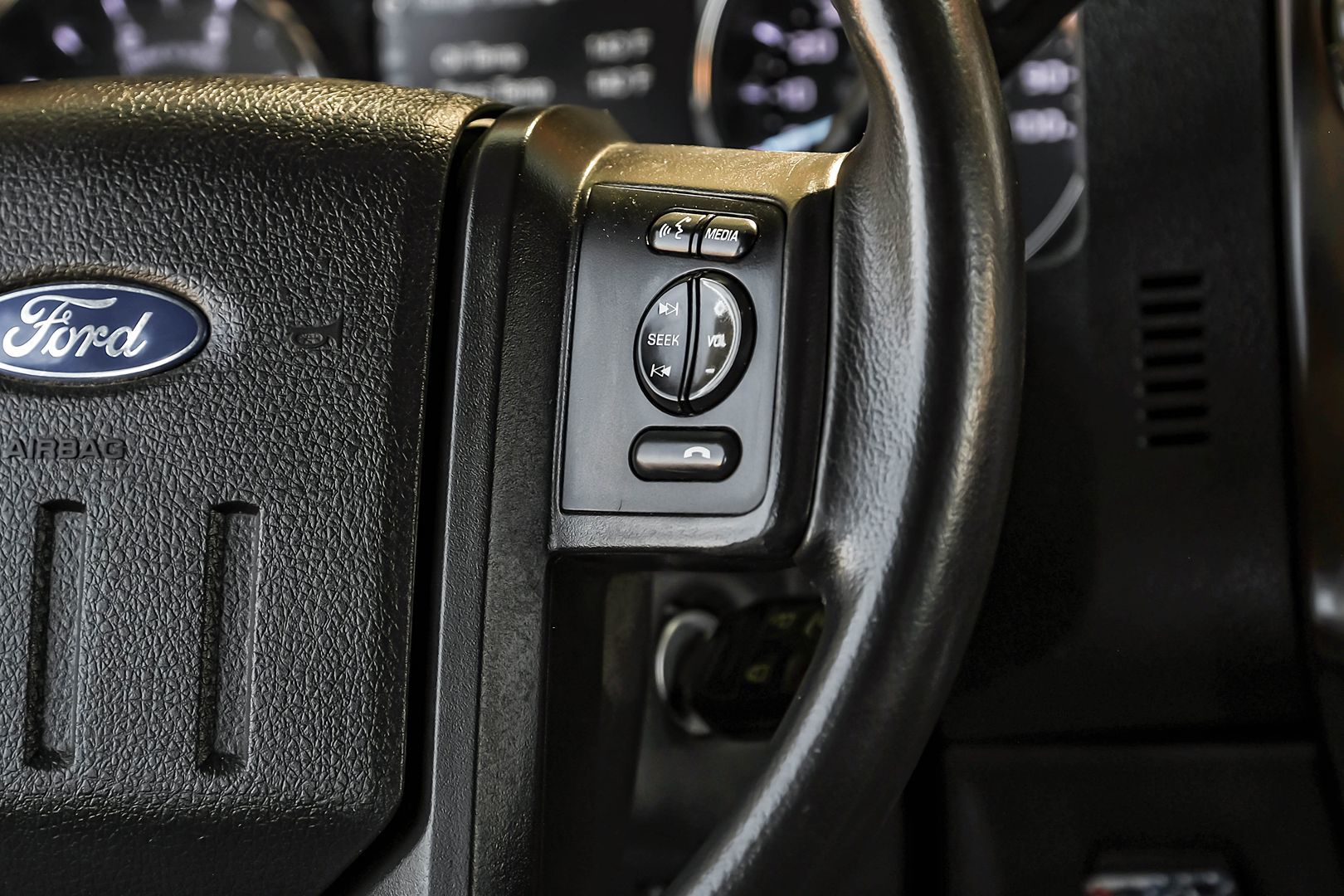 2015 Ford F-250 Lariat photo 22