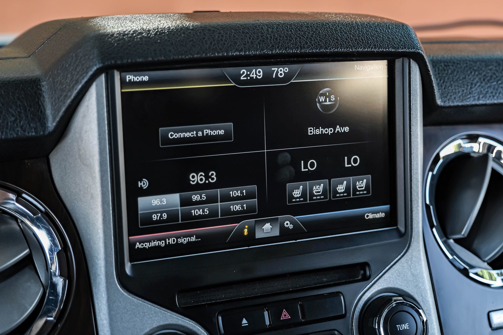 2015 Ford F-250 Lariat photo 29