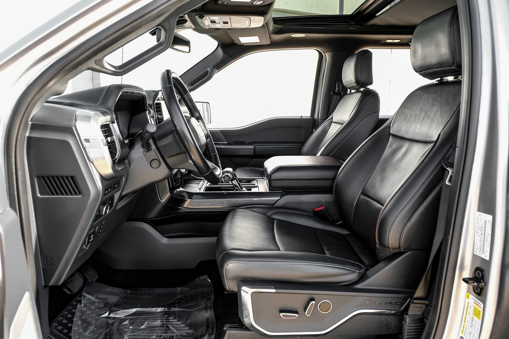 2022 Ford F-150 Lariat photo 3