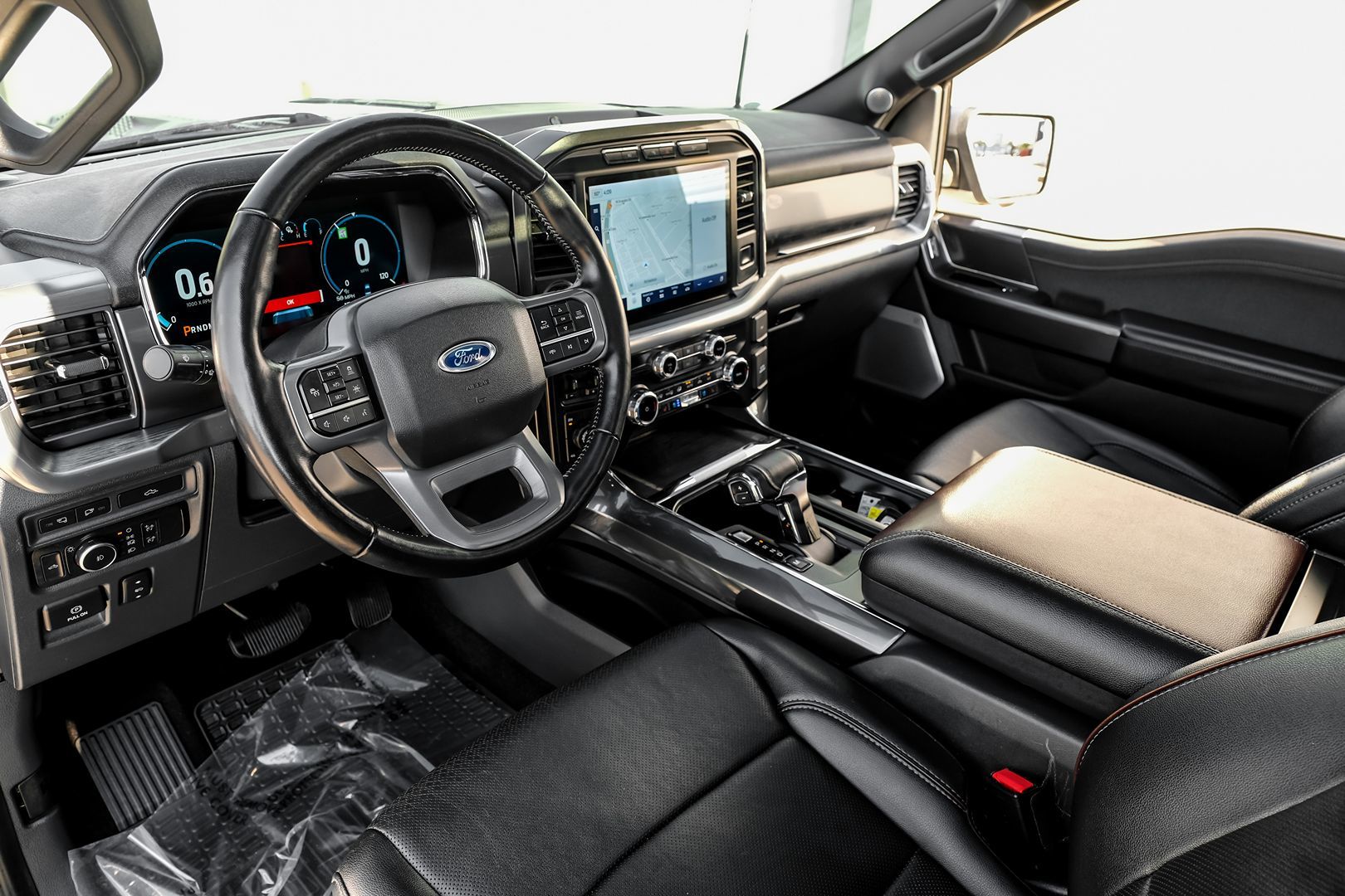2022 Ford F-150 Lariat photo 2