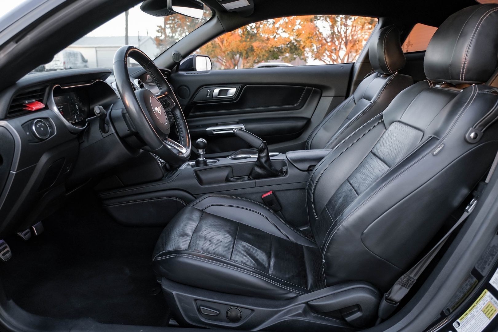 2021 Ford Mustang GT Premium photo 4