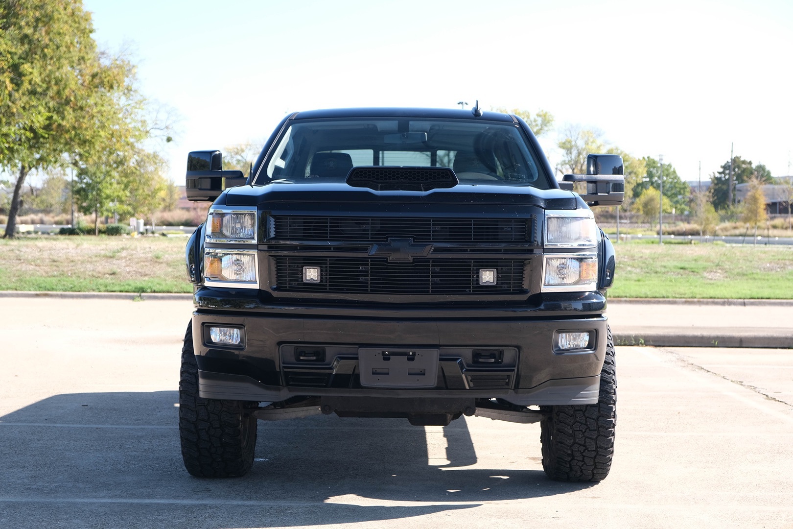 2015 Chevrolet Silverado 1500 LT photo 2