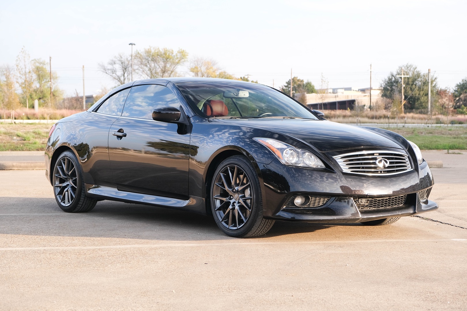 2013 Infiniti G37 Convertible IPL photo 2