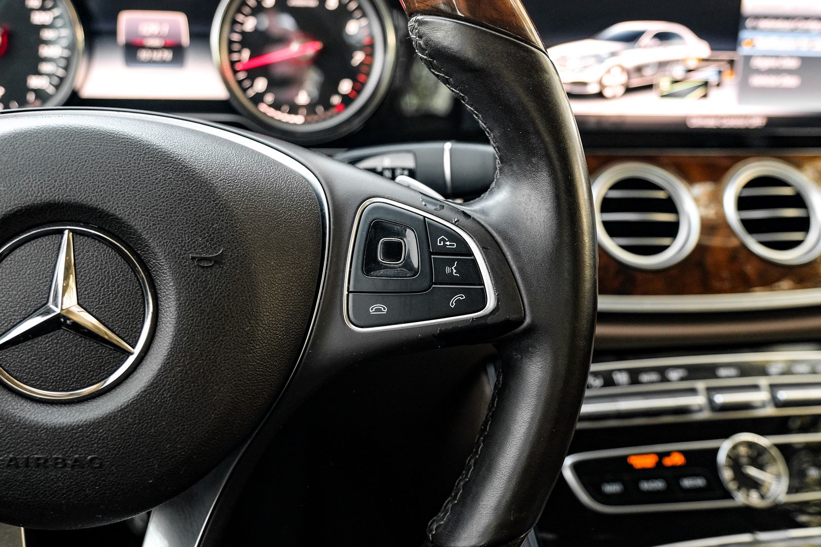 2017 Mercedes-Benz E-Class E300 - Photo 17
