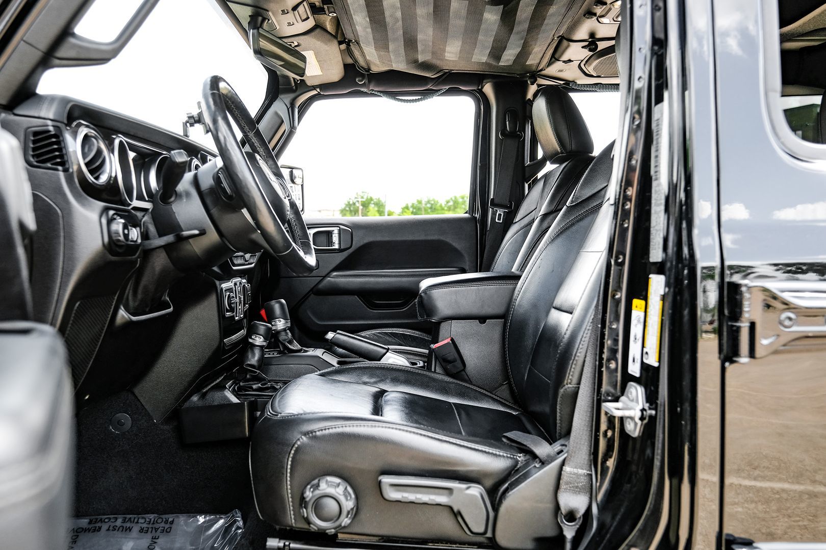 2019 Jeep Wrangler Unlimited Sahara Altitude - Photo 4