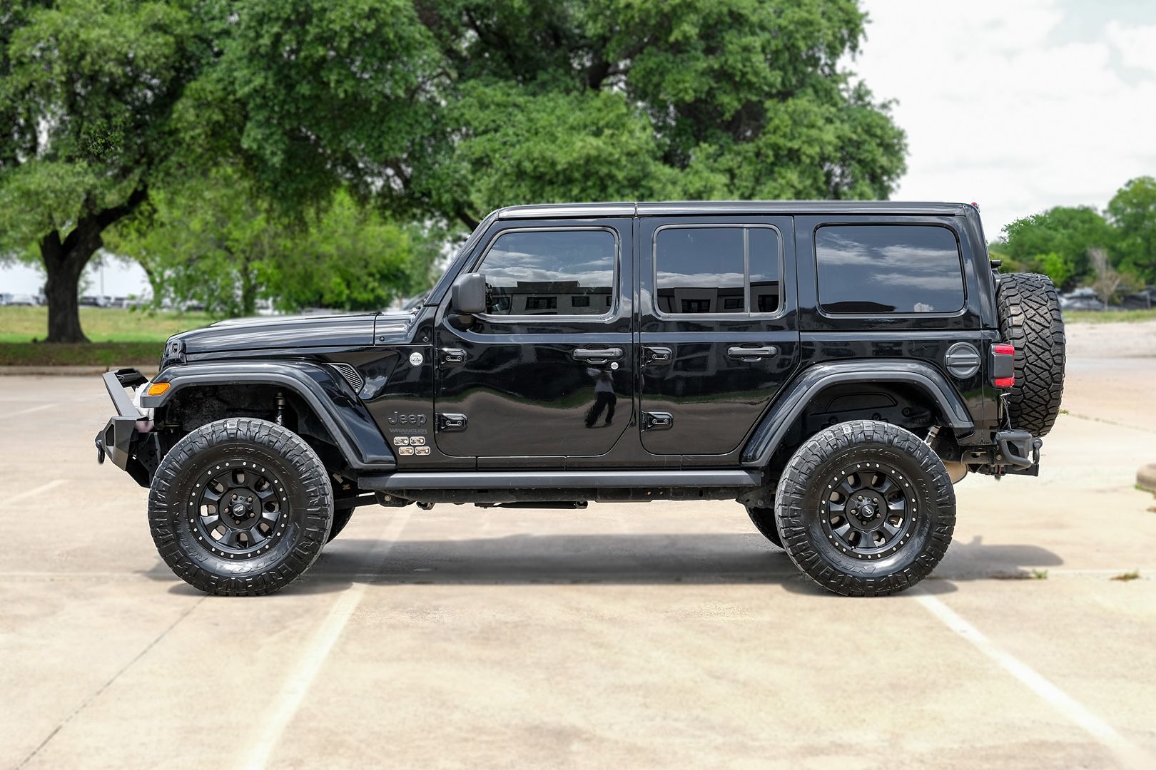 2019 Jeep Wrangler Unlimited Sahara Altitude - Photo 11