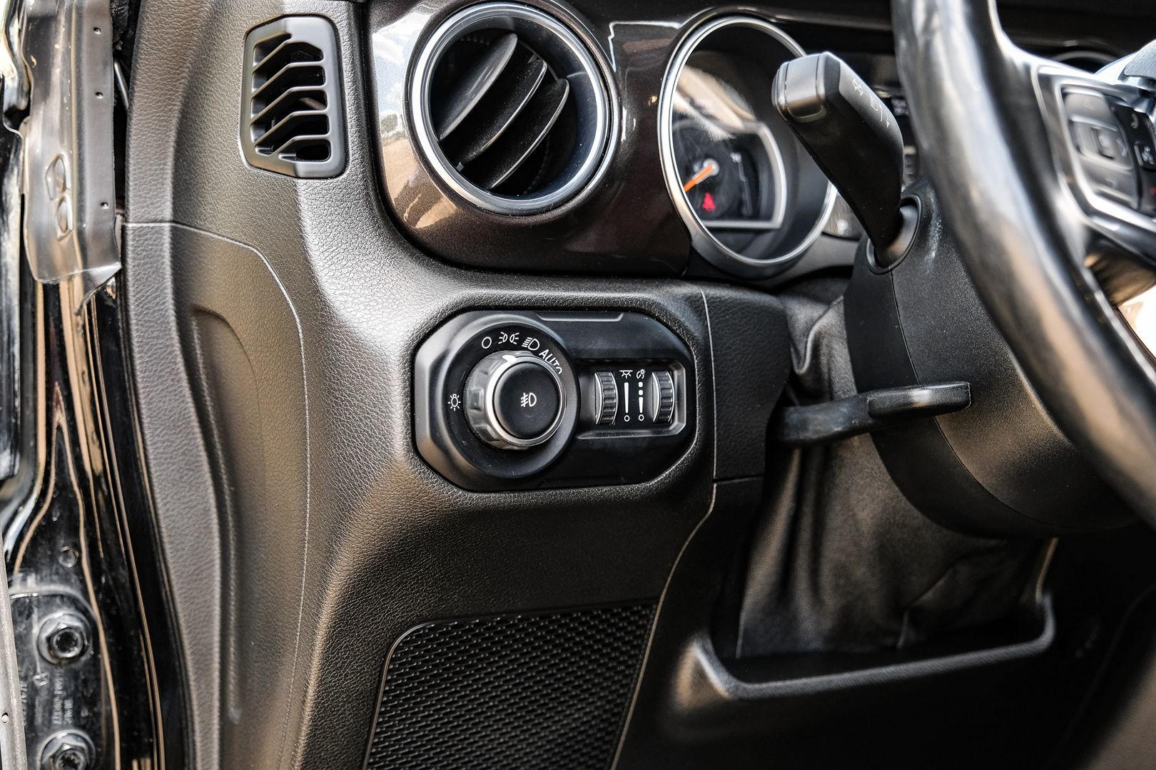 2019 Jeep Wrangler Unlimited Sahara Altitude - Photo 33