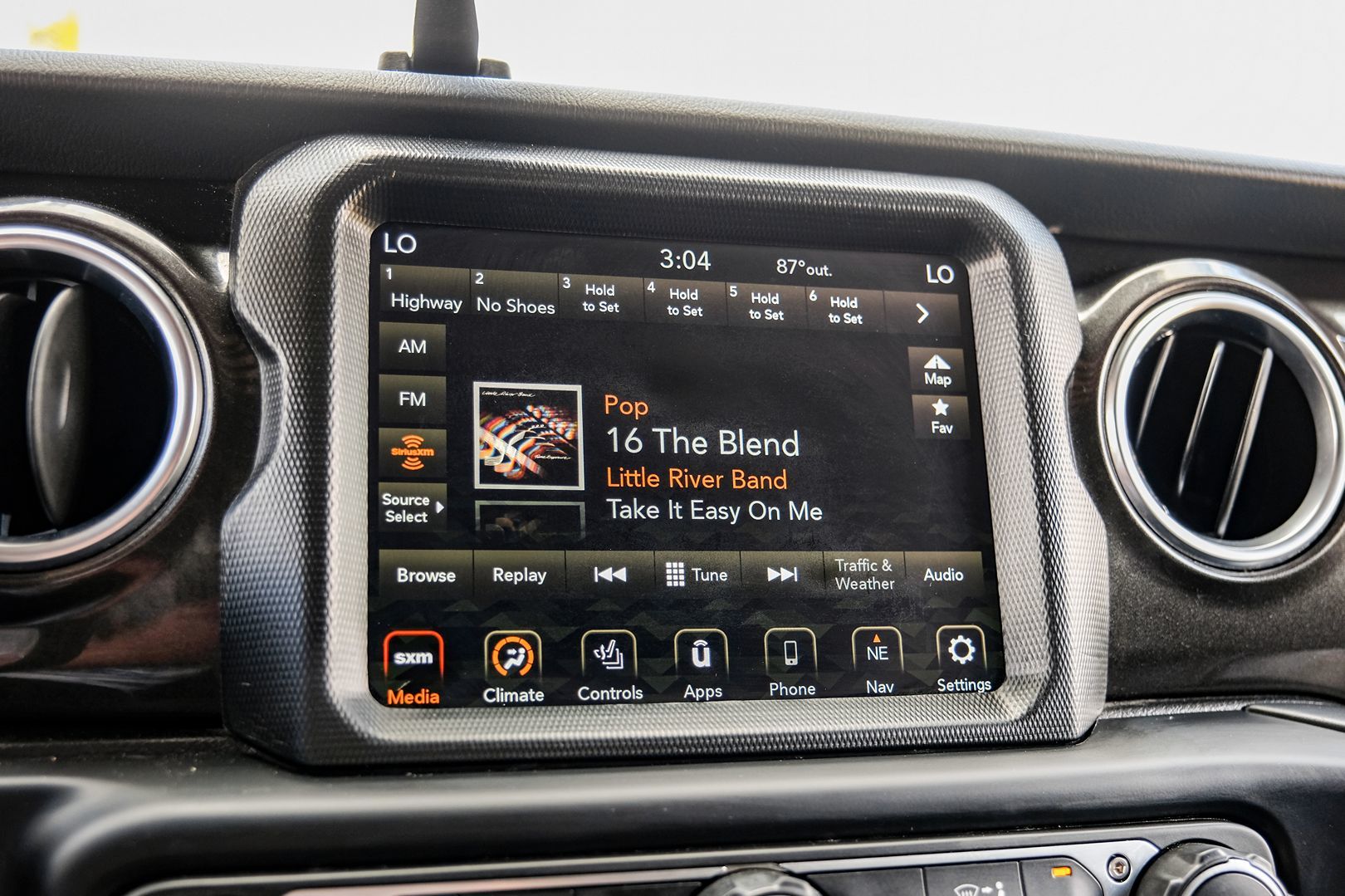 2019 Jeep Wrangler Unlimited Sahara Altitude - Photo 37