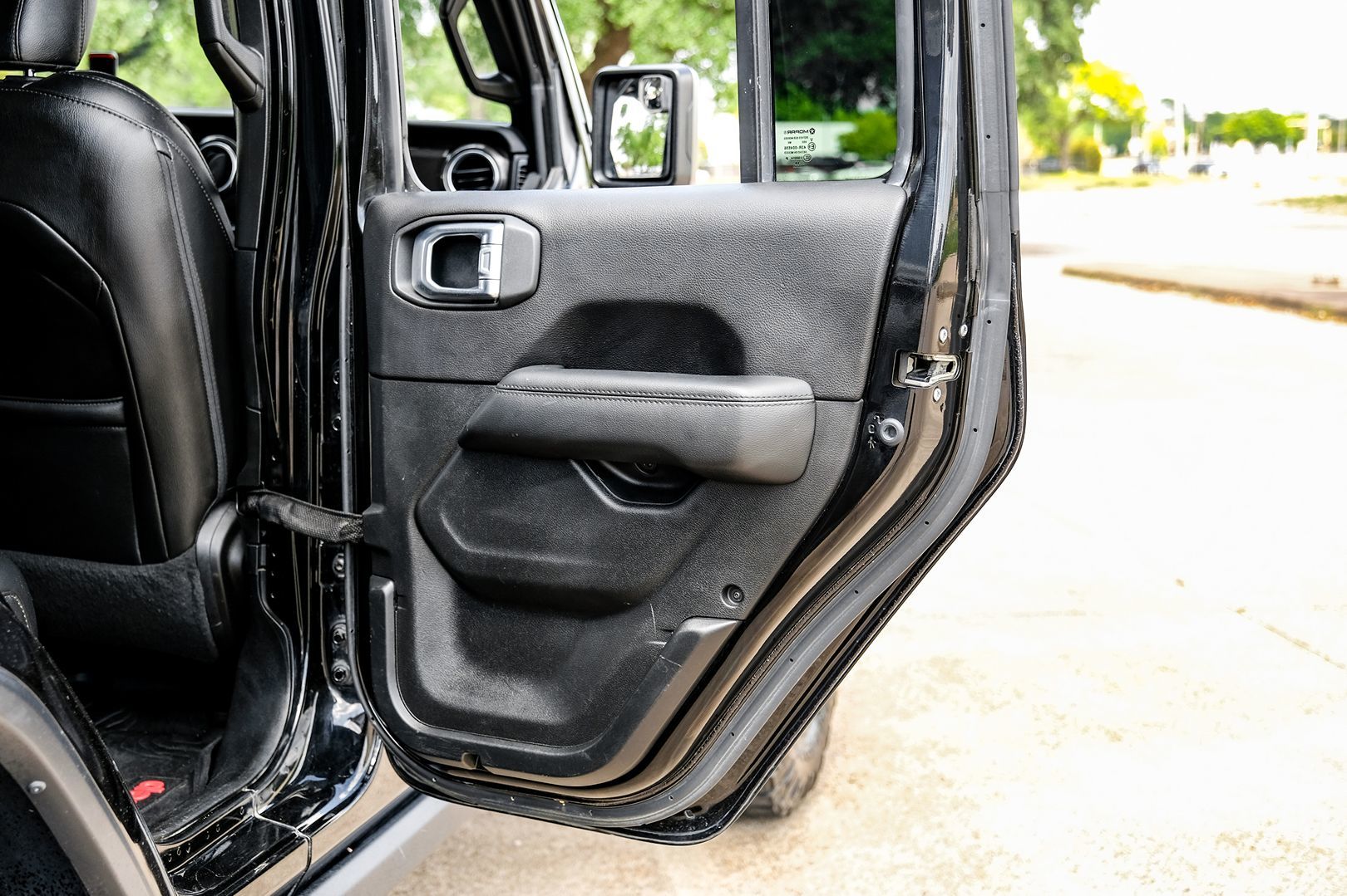 2019 Jeep Wrangler Unlimited Sahara Altitude - Photo 58