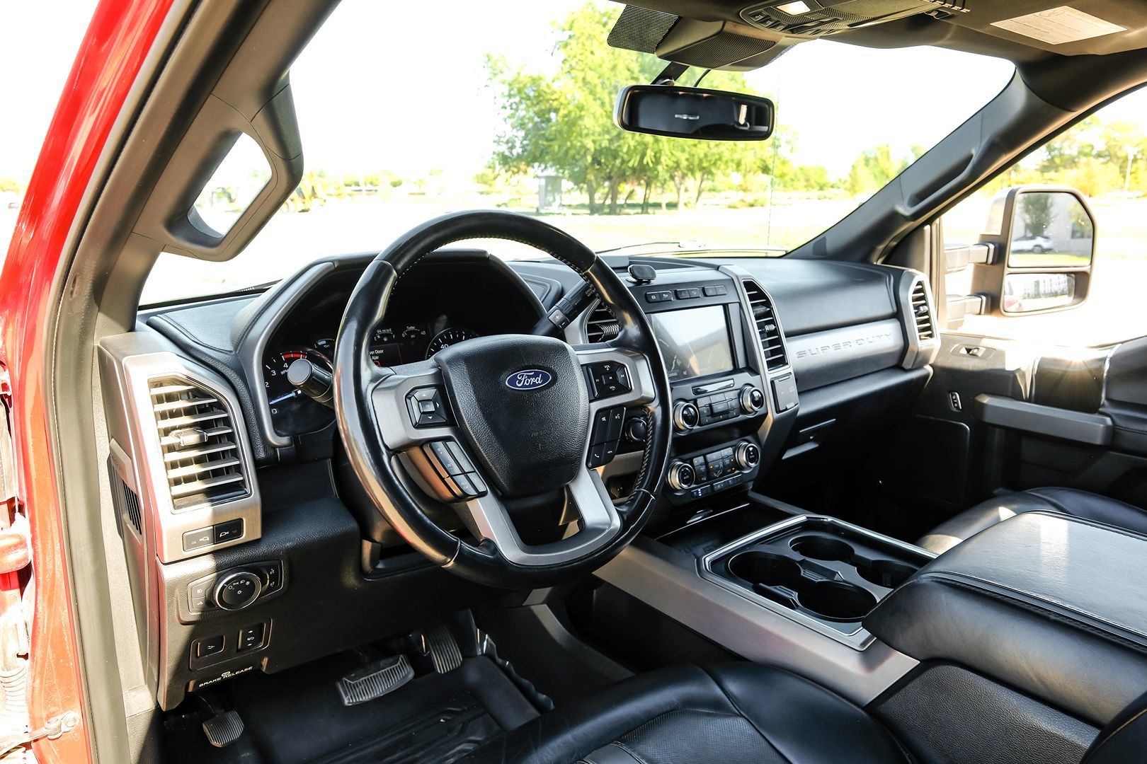 Photo 4 of this Ford Super Duty F-450 DRW