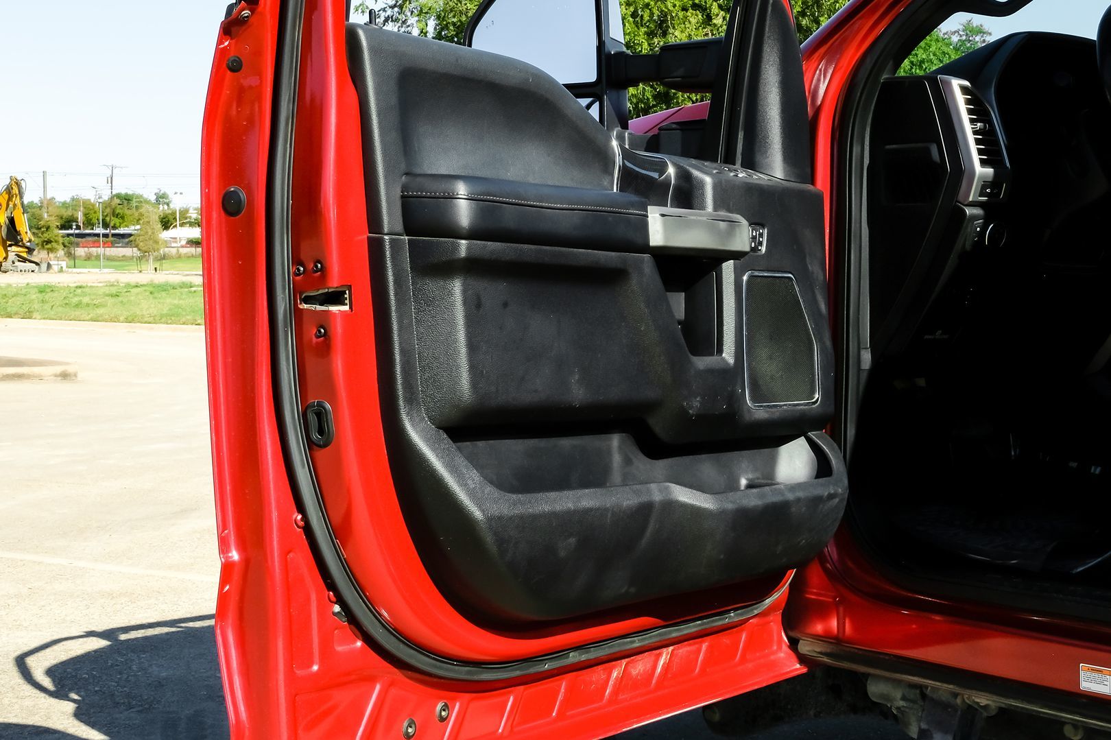 Photo 47 of this Ford Super Duty F-450 DRW