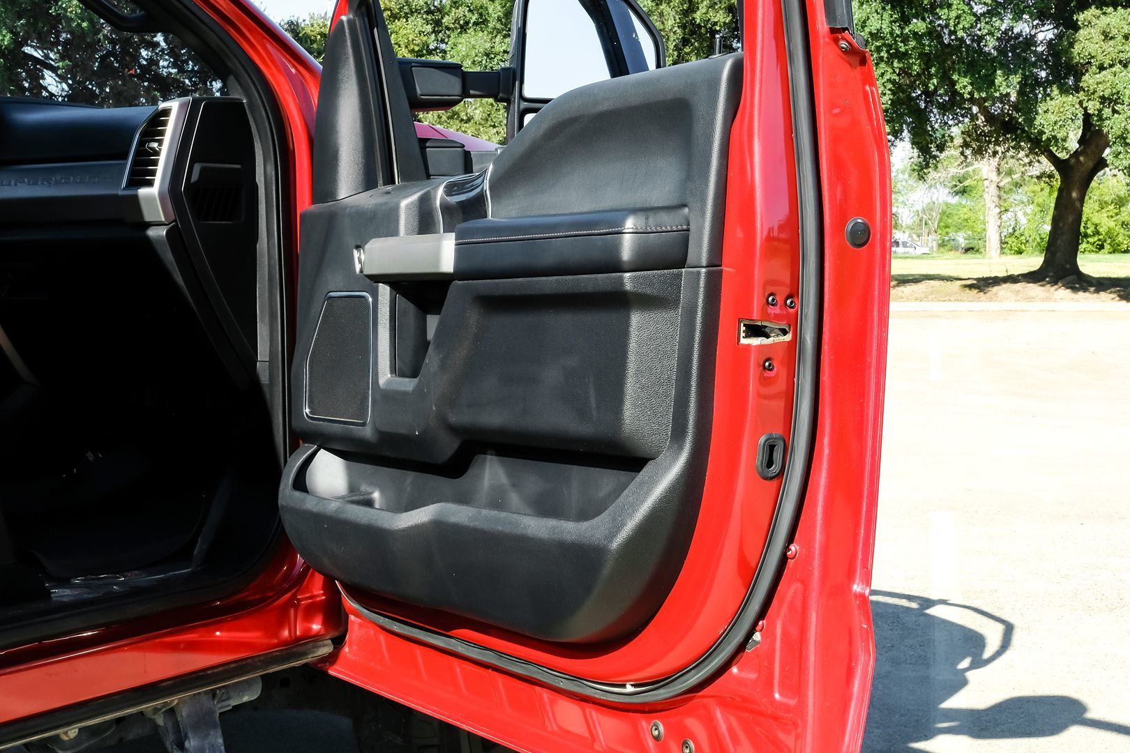 Photo 50 of this Ford Super Duty F-450 DRW