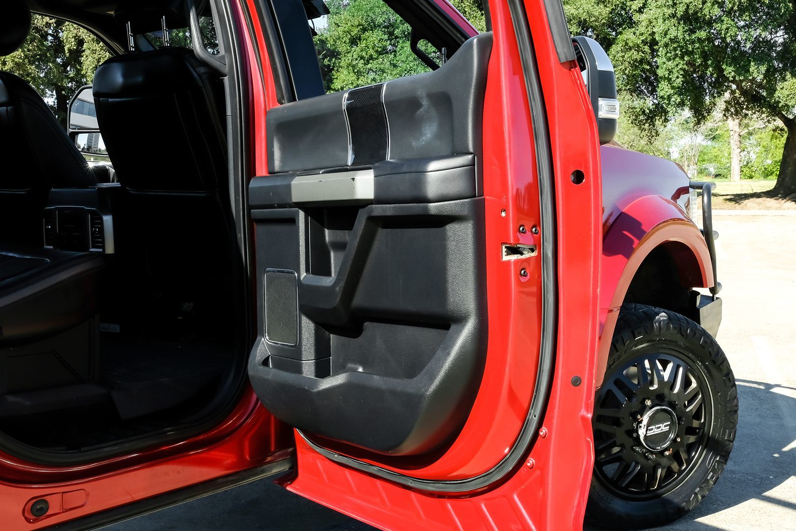 Photo 52 of this Ford Super Duty F-450 DRW