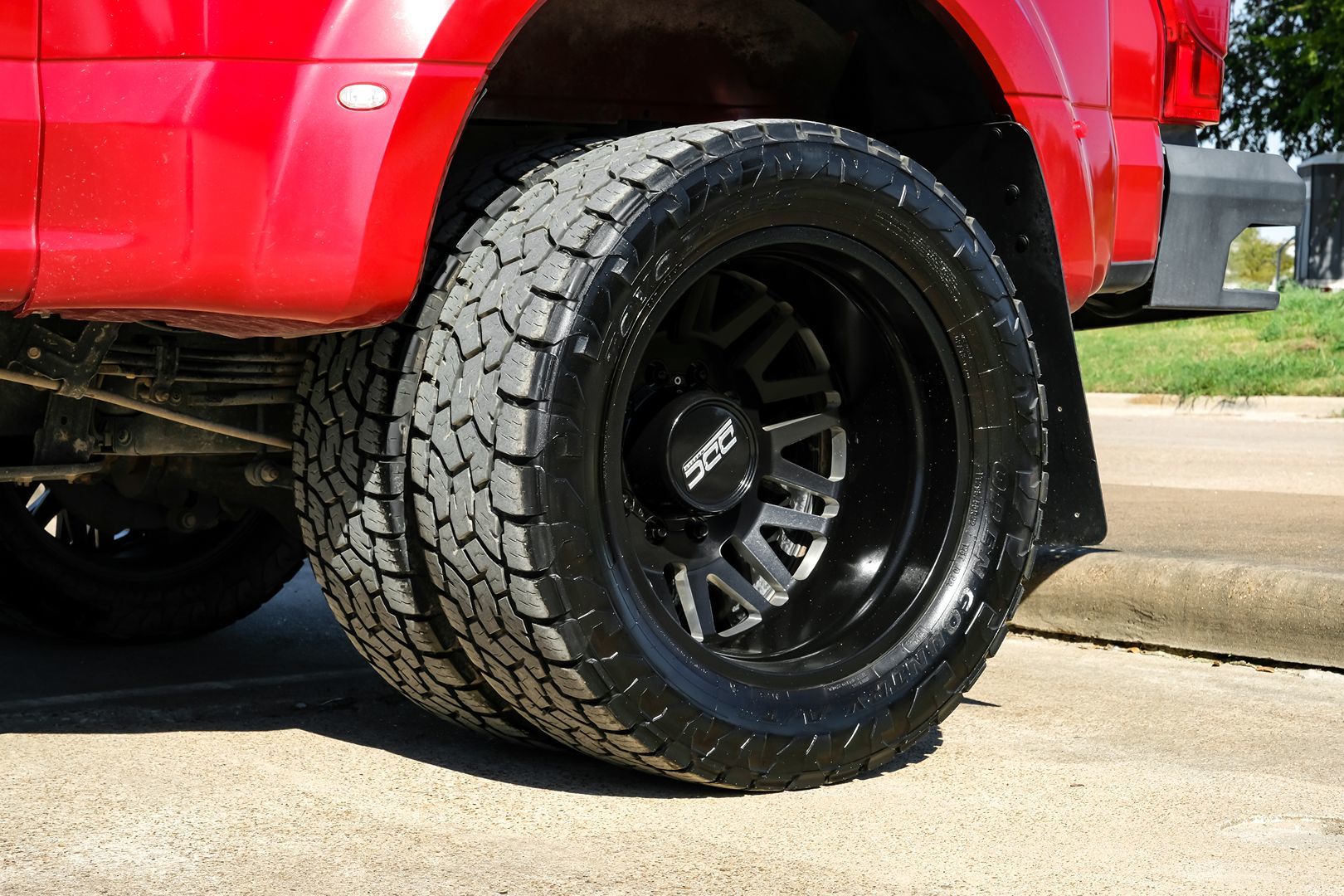 Photo 61 of this Ford Super Duty F-450 DRW