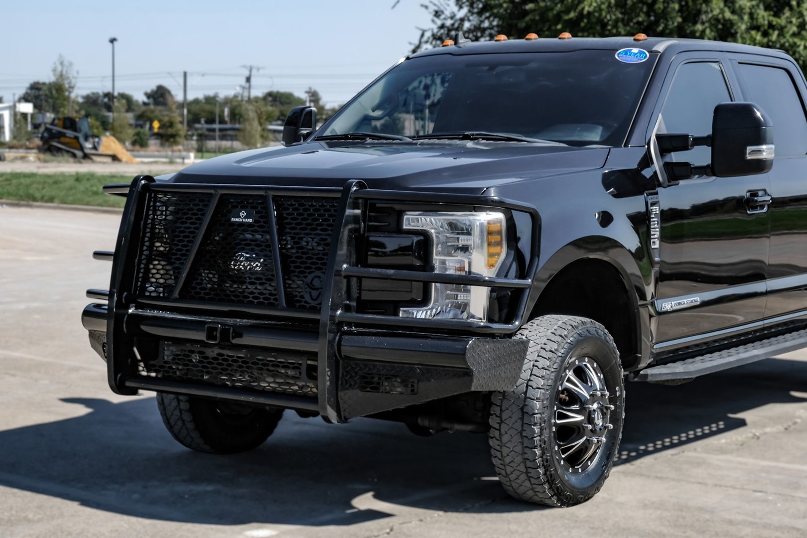 Photo 6 of this Ford Super Duty F-350 DRW