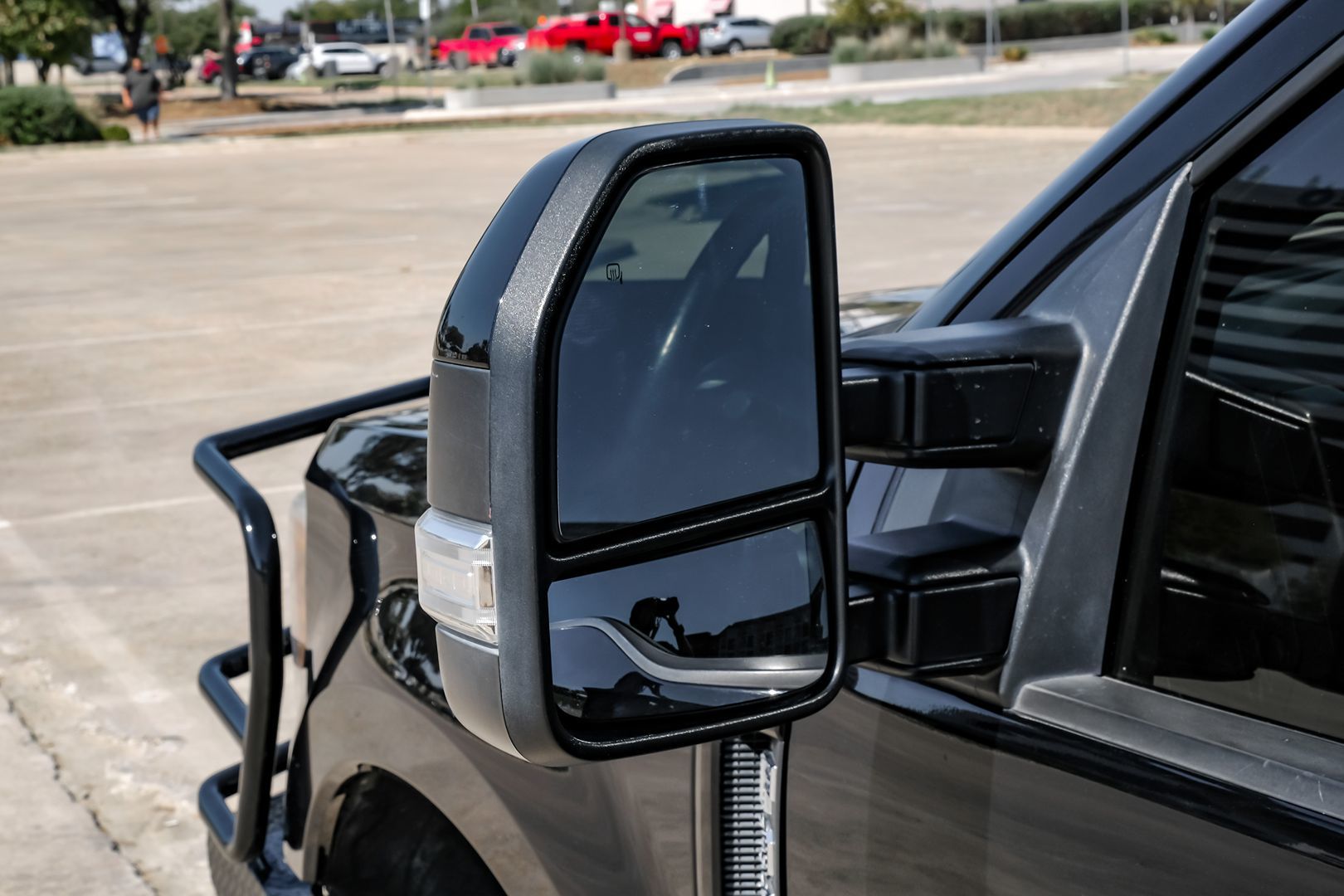 Photo 51 of this Ford Super Duty F-350 DRW