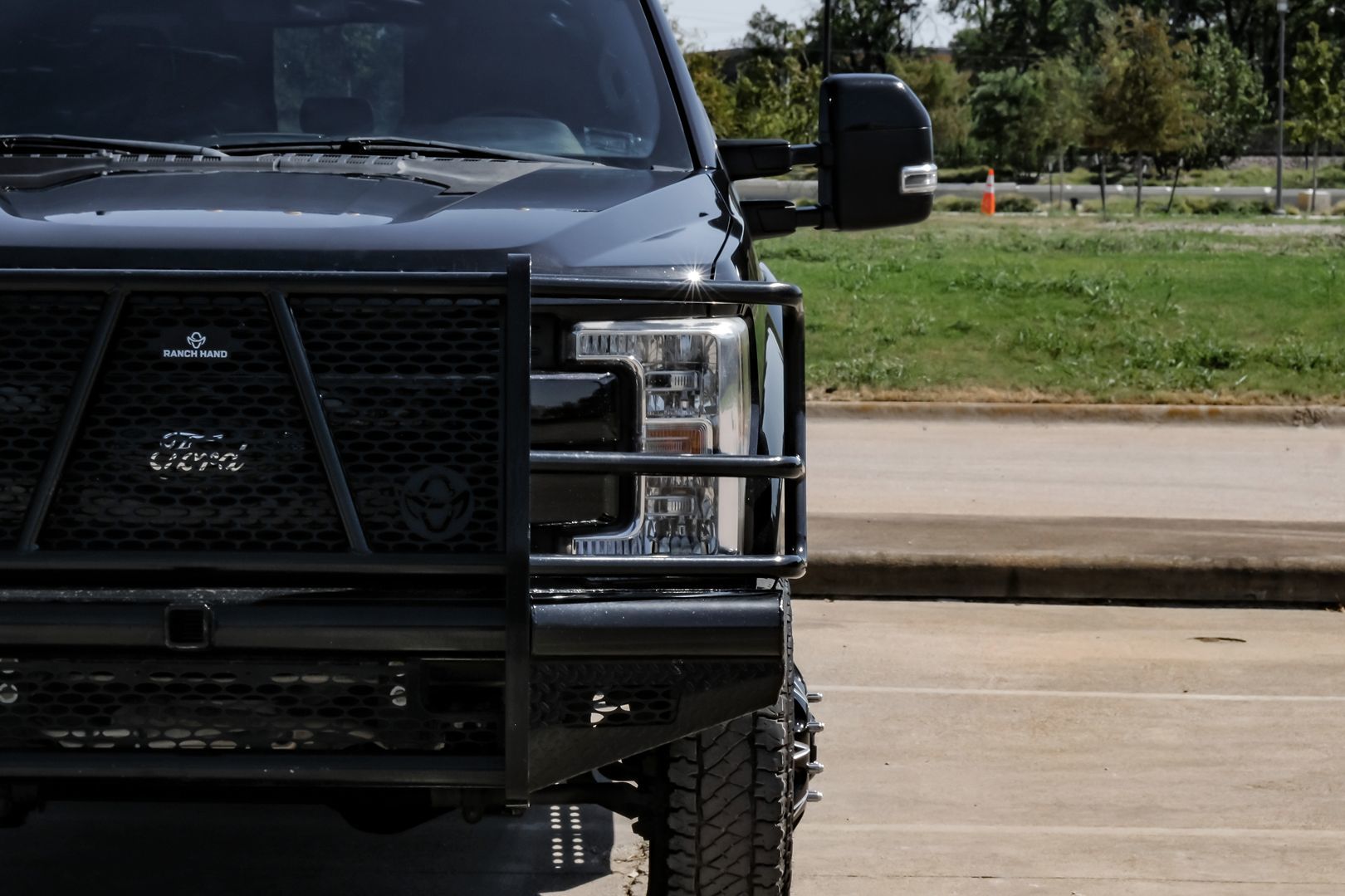 Photo 59 of this Ford Super Duty F-350 DRW