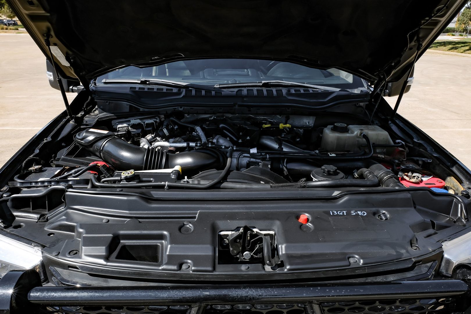 Photo 71 of this Ford Super Duty F-350 DRW