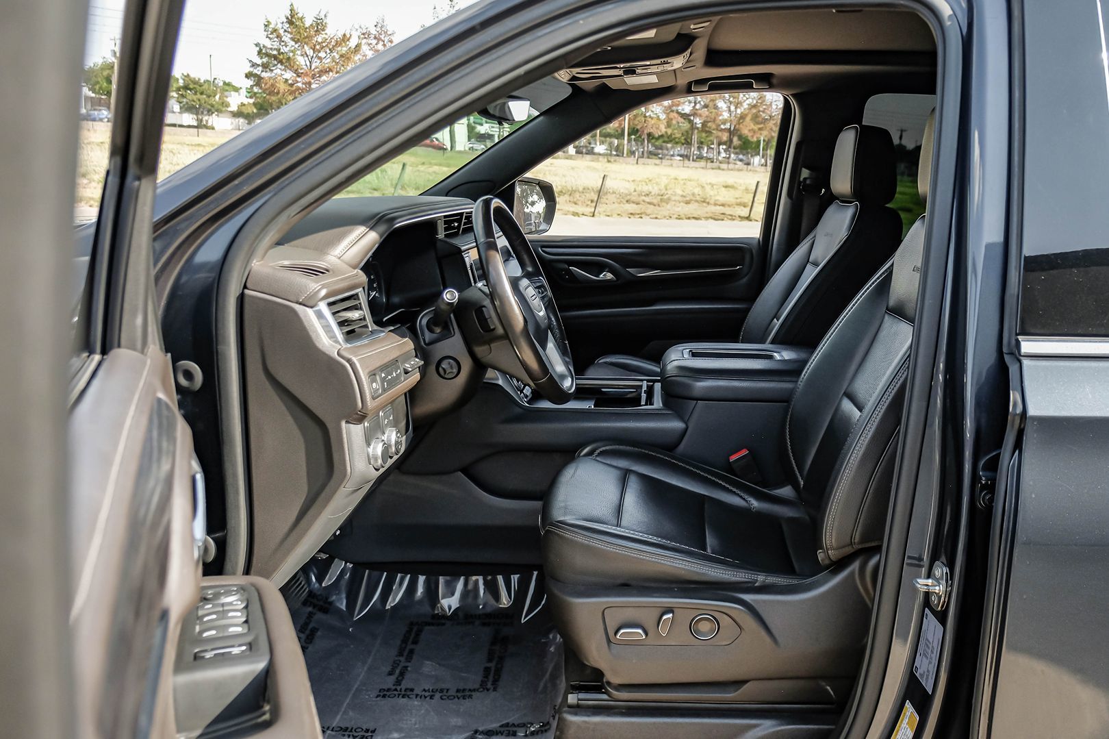 Photo 5 of this GMC Yukon XL