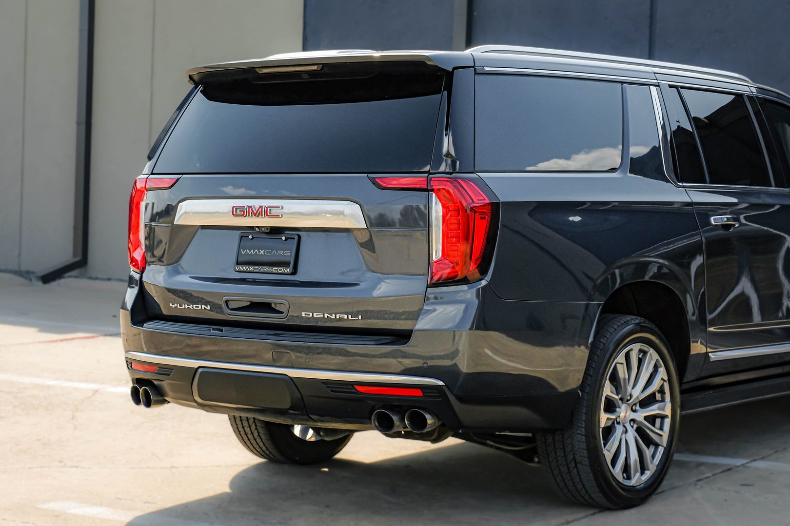 Photo 12 of this GMC Yukon XL