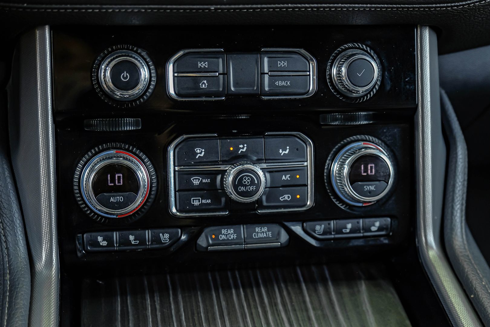 Photo 26 of this GMC Yukon XL