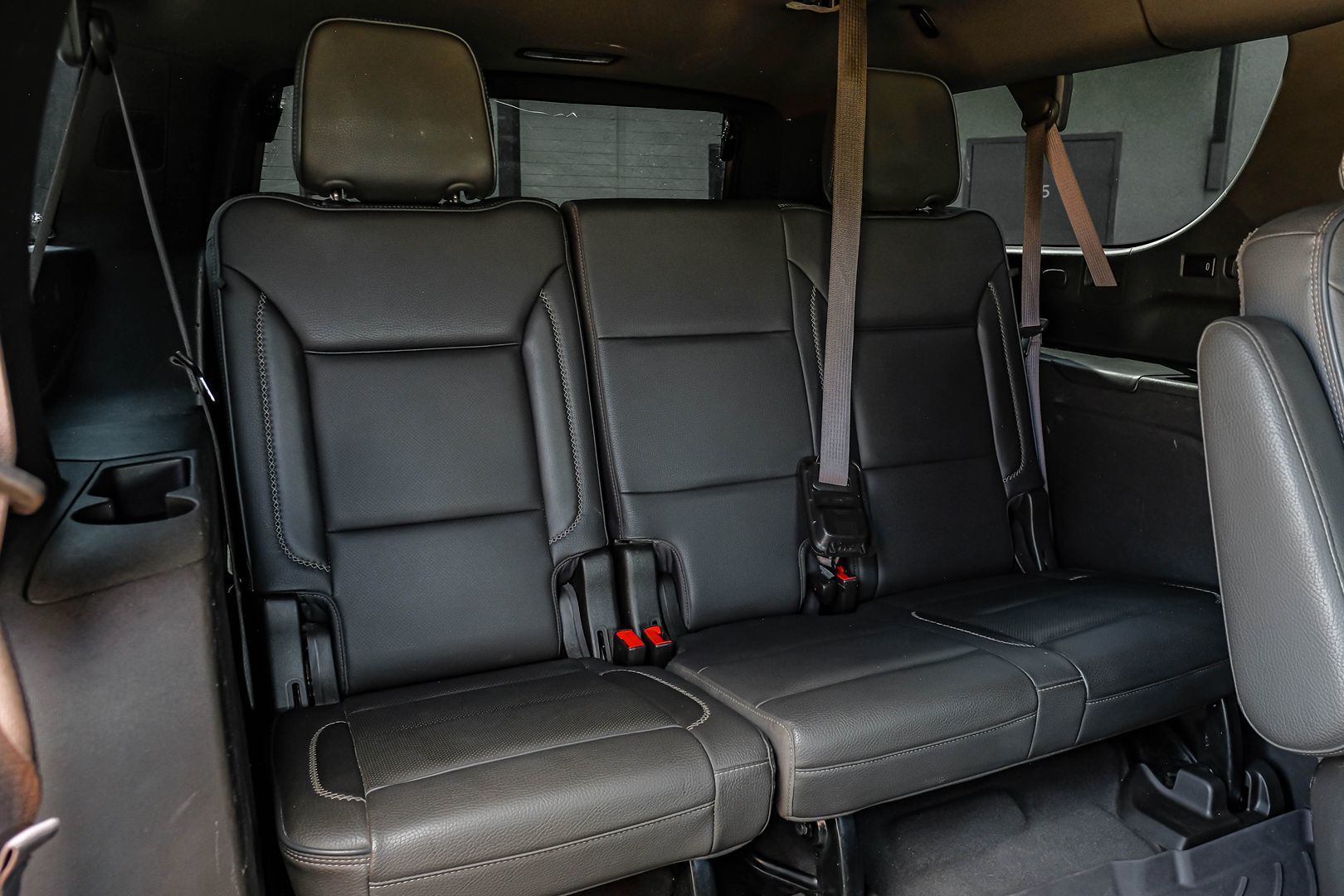 Photo 39 of this GMC Yukon XL