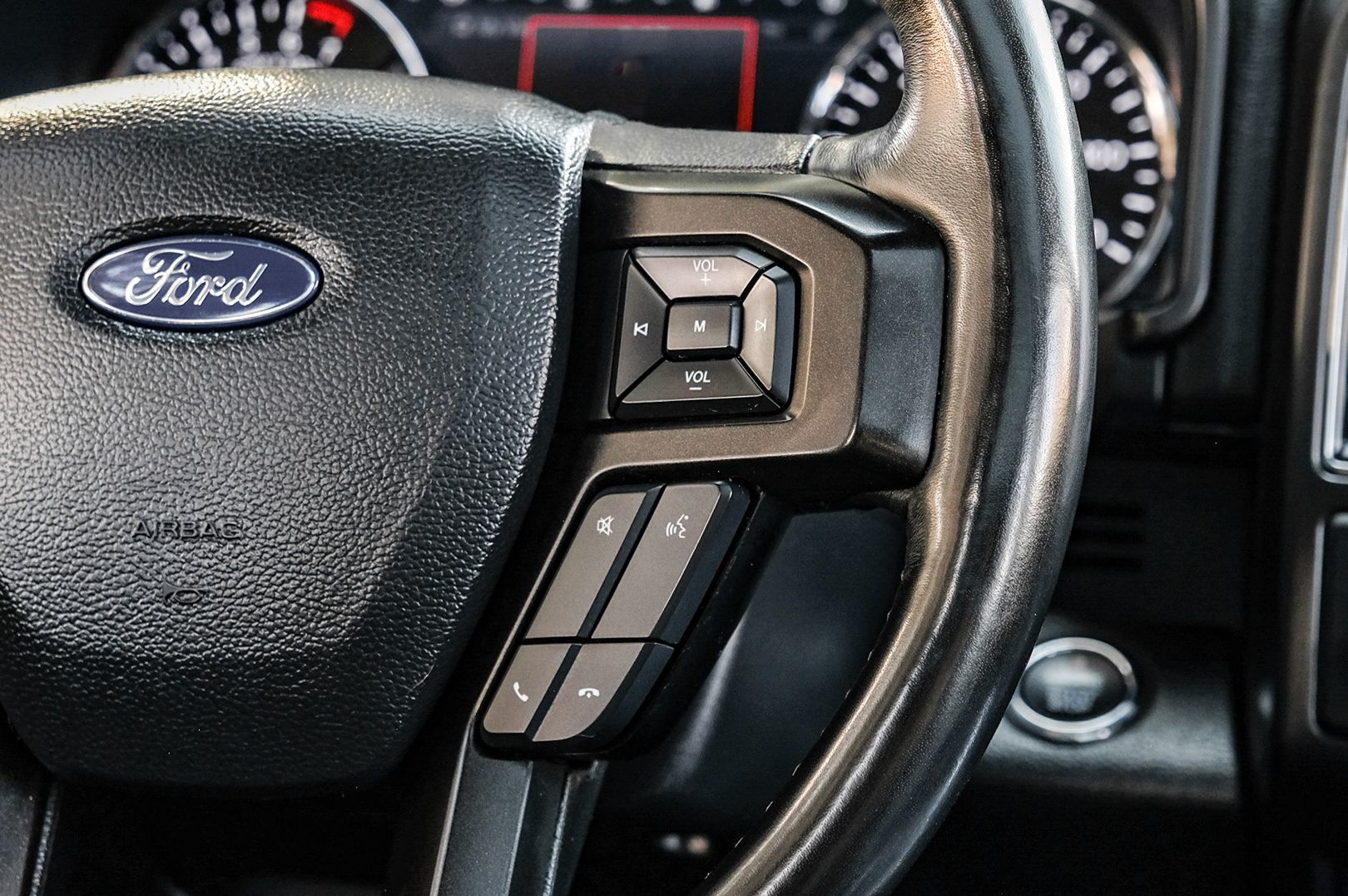 Photo 15 of this Ford Expedition