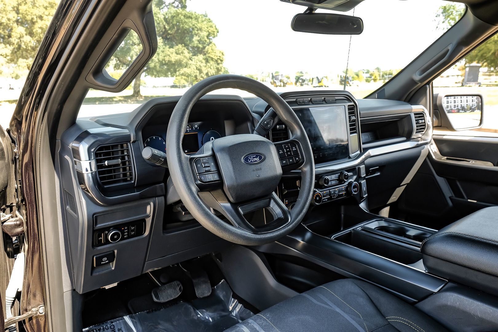 Photo 3 of this Ford F-150