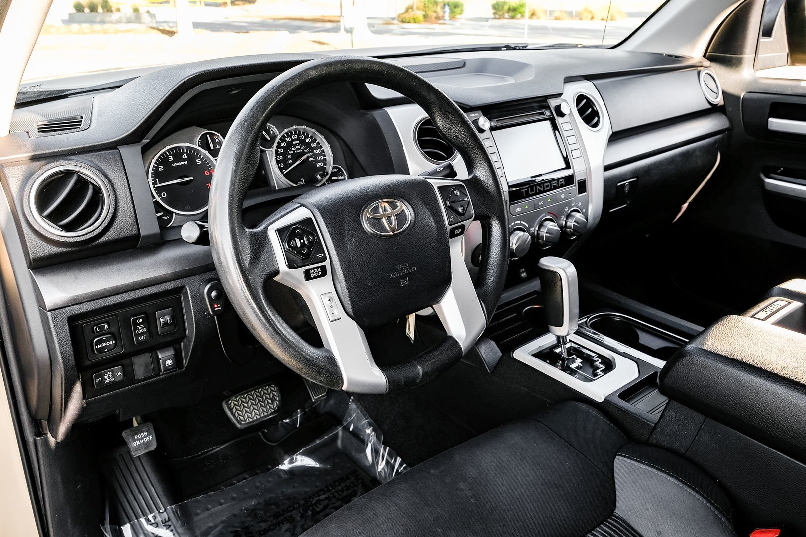Photo 4 of this Toyota Tundra 4WD