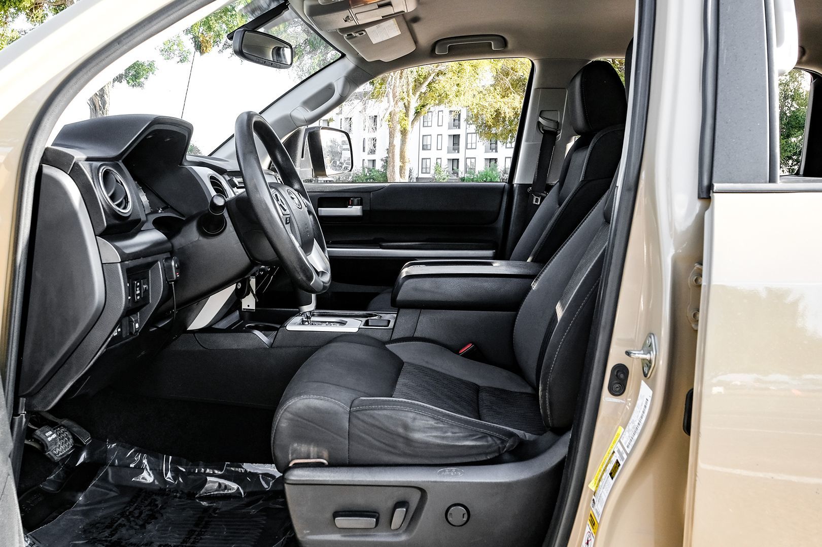 Photo 5 of this Toyota Tundra 4WD