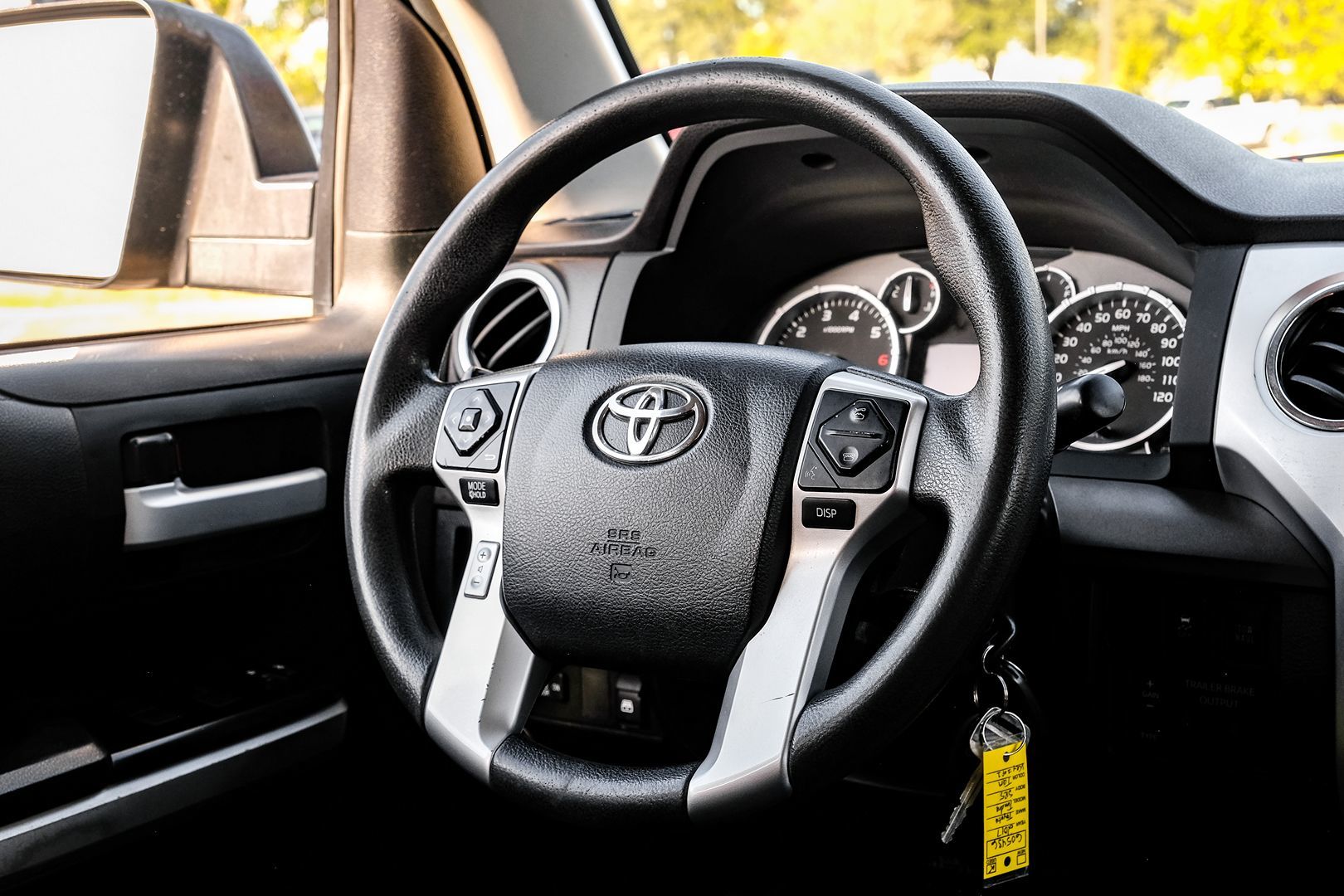 Photo 15 of this Toyota Tundra 4WD