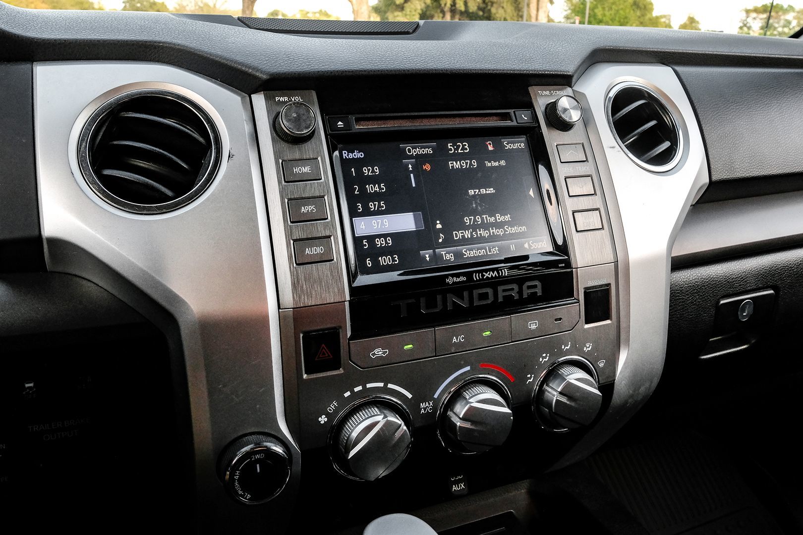 Photo 23 of this Toyota Tundra 4WD