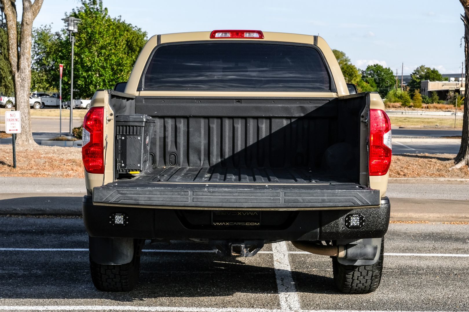 Photo 53 of this Toyota Tundra 4WD