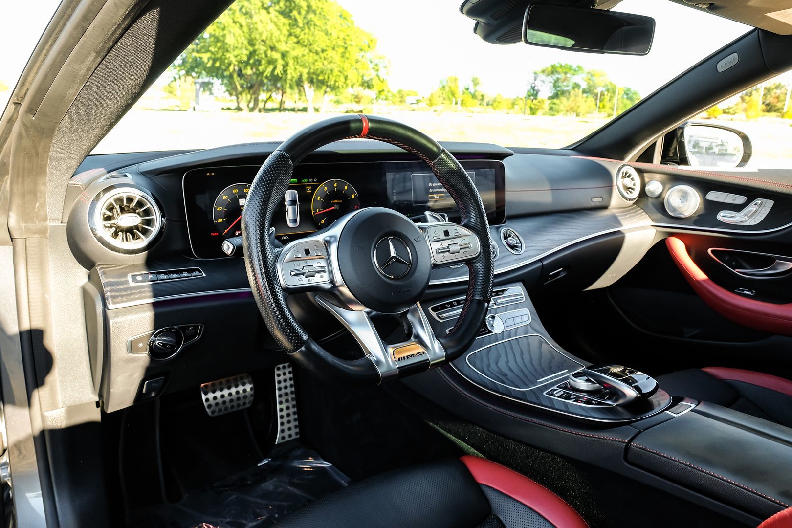 Photo 3 of this Mercedes-Benz AMG E 53