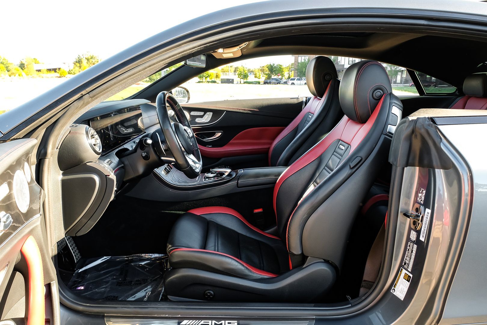 Photo 4 of this Mercedes-Benz AMG E 53