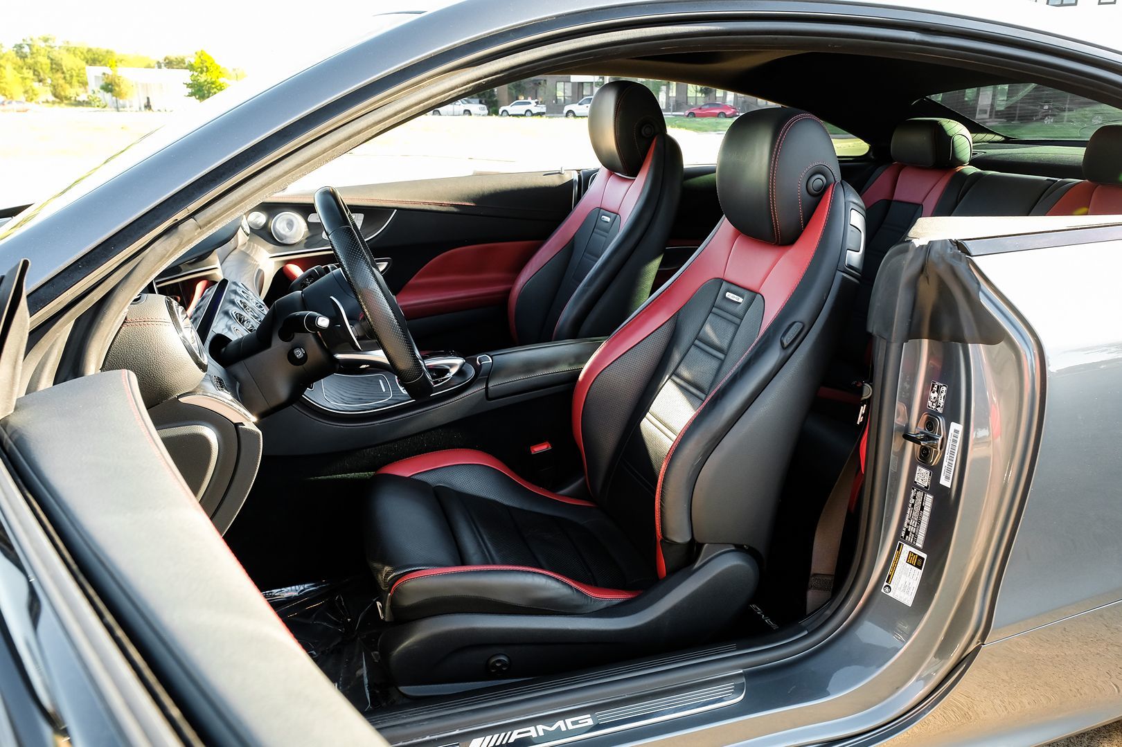 Photo 29 of this Mercedes-Benz AMG E 53