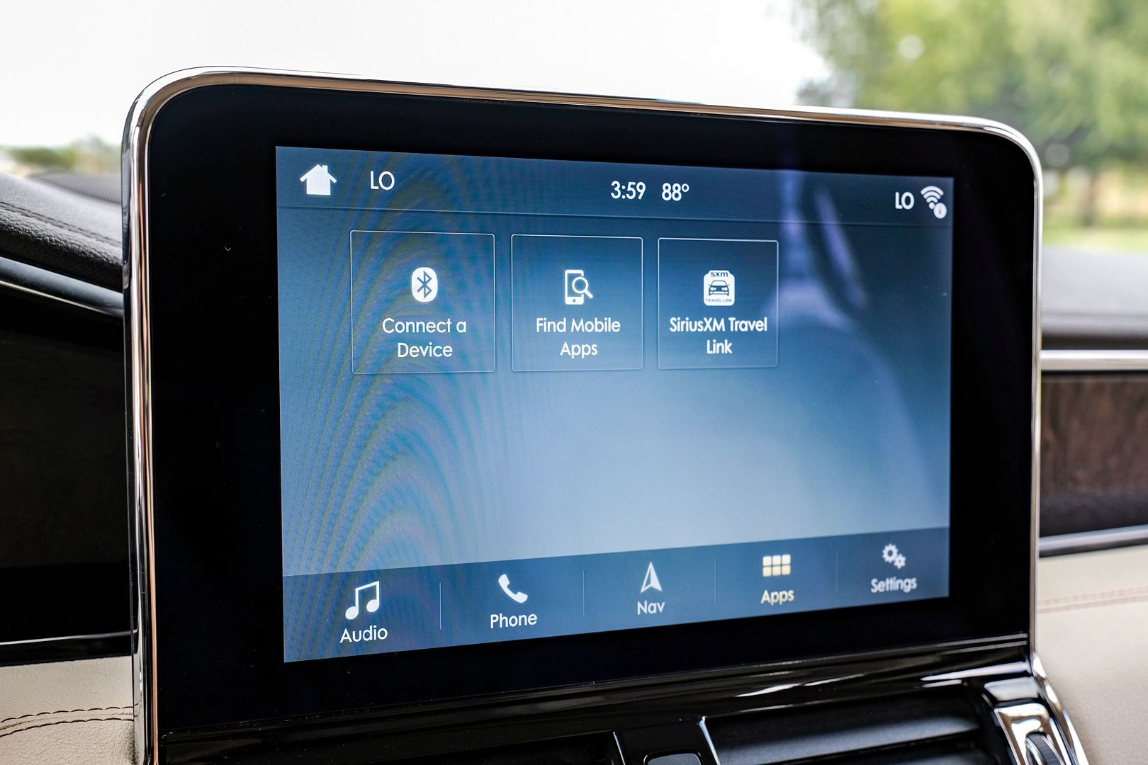 Photo 41 of this Lincoln Navigator