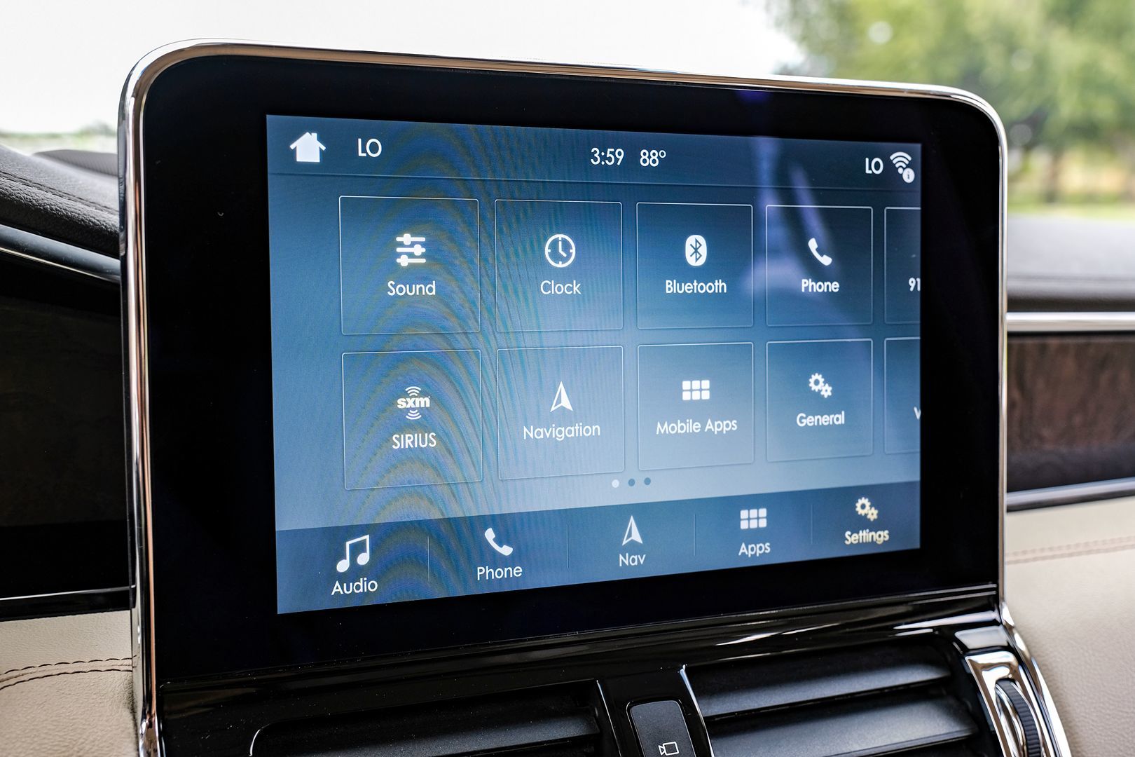 Photo 42 of this Lincoln Navigator