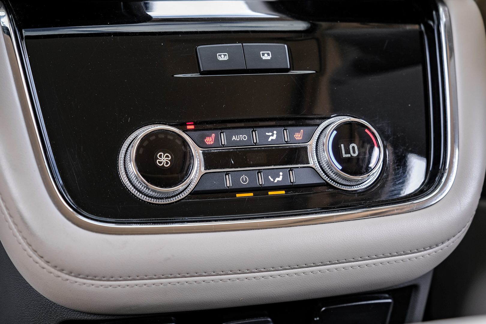 Photo 49 of this Lincoln Navigator