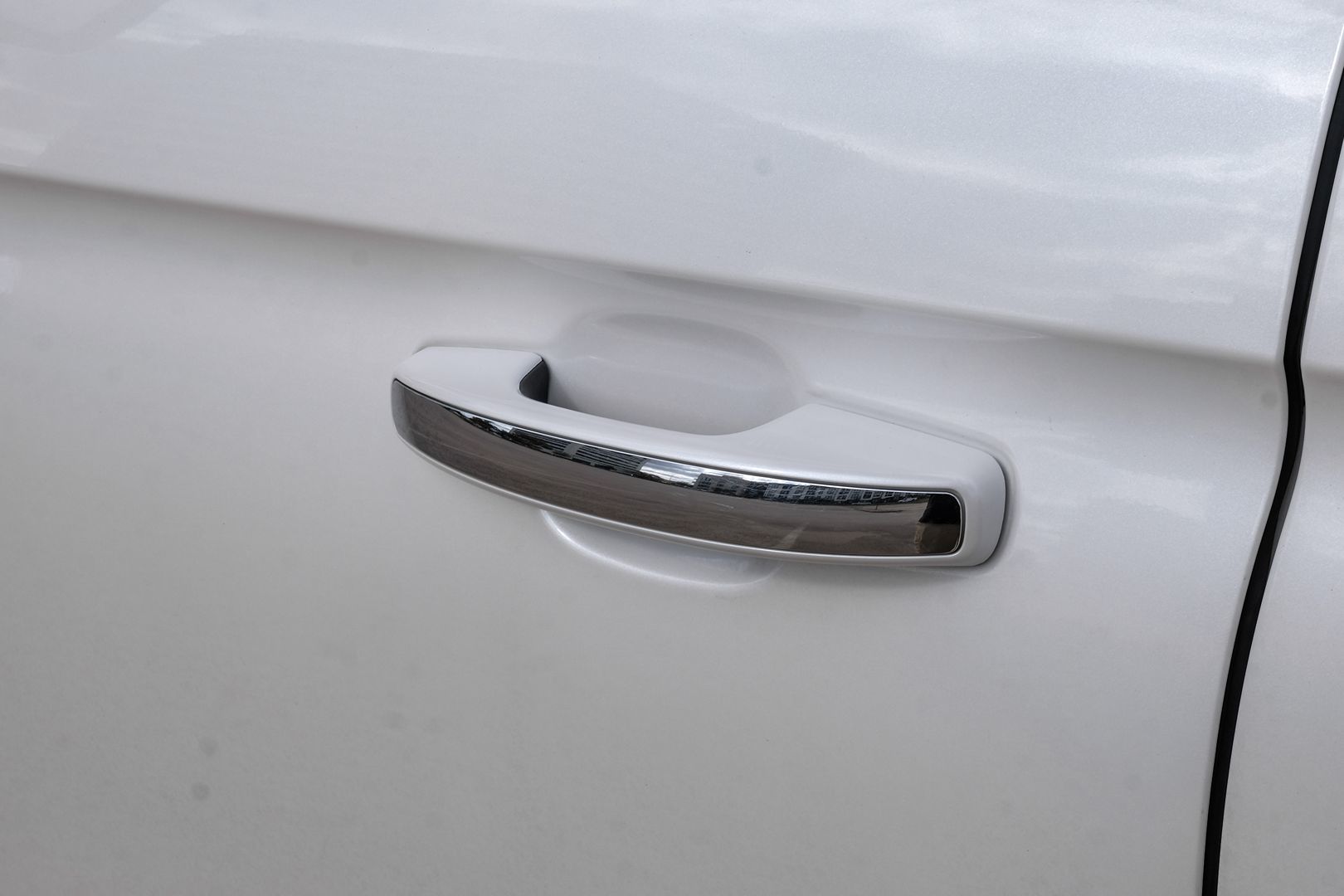 Photo 58 of this Lincoln Navigator