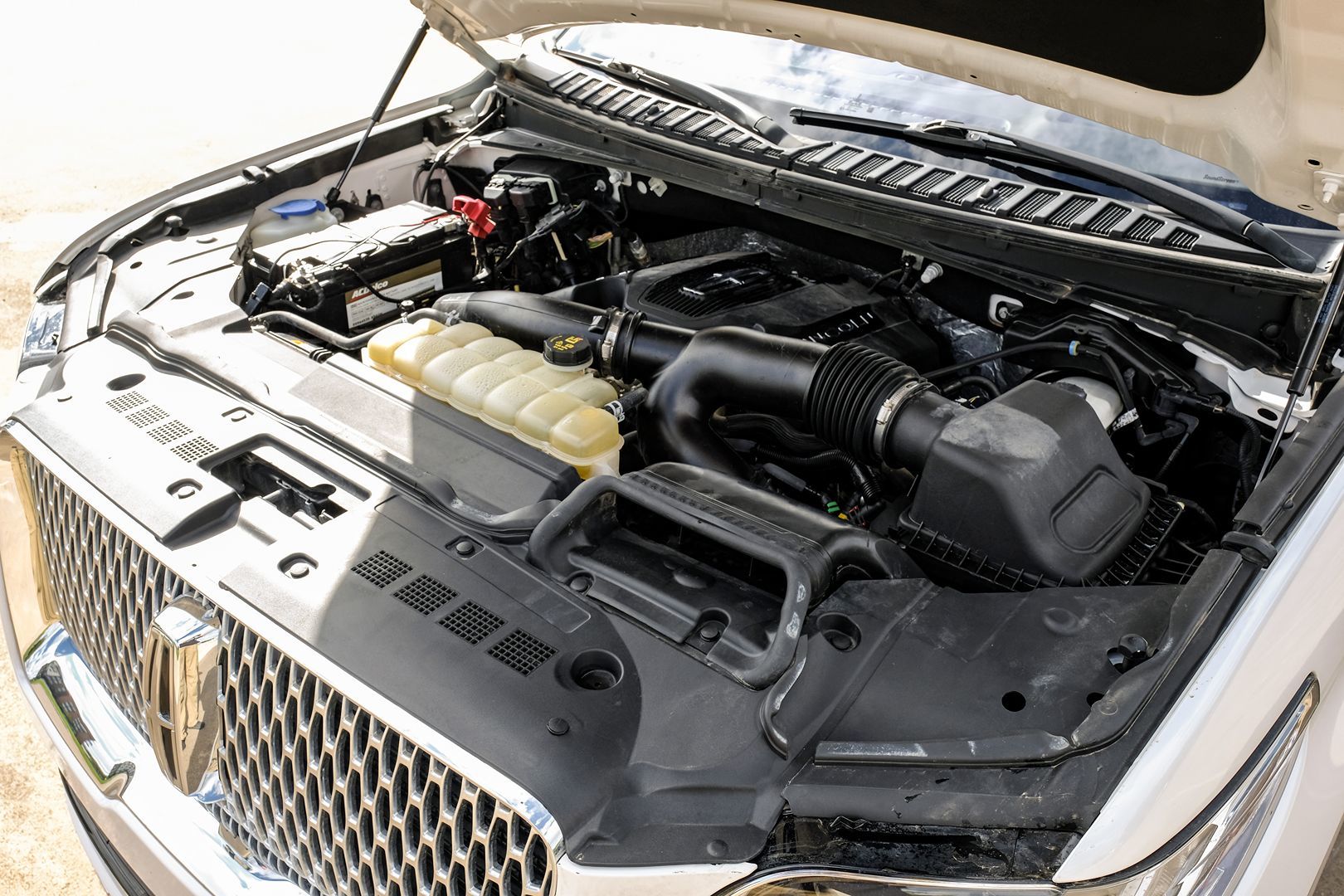 Photo 71 of this Lincoln Navigator
