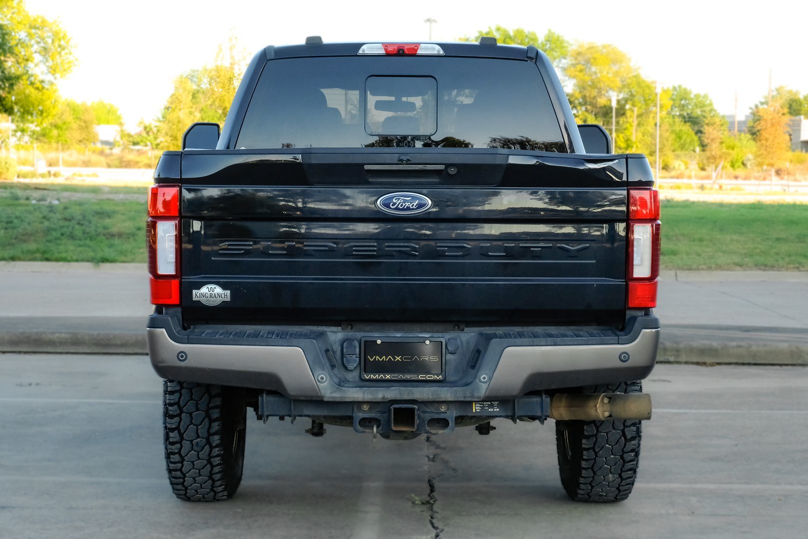 Photo 10 of this Ford Super Duty F-250 SRW