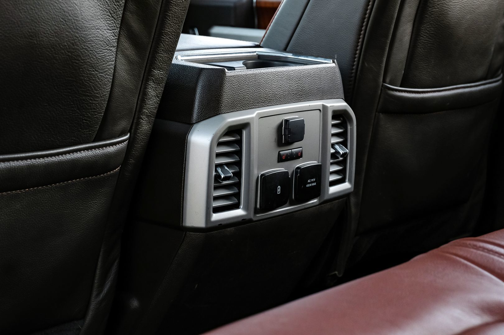 Photo 42 of this Ford Super Duty F-250 SRW