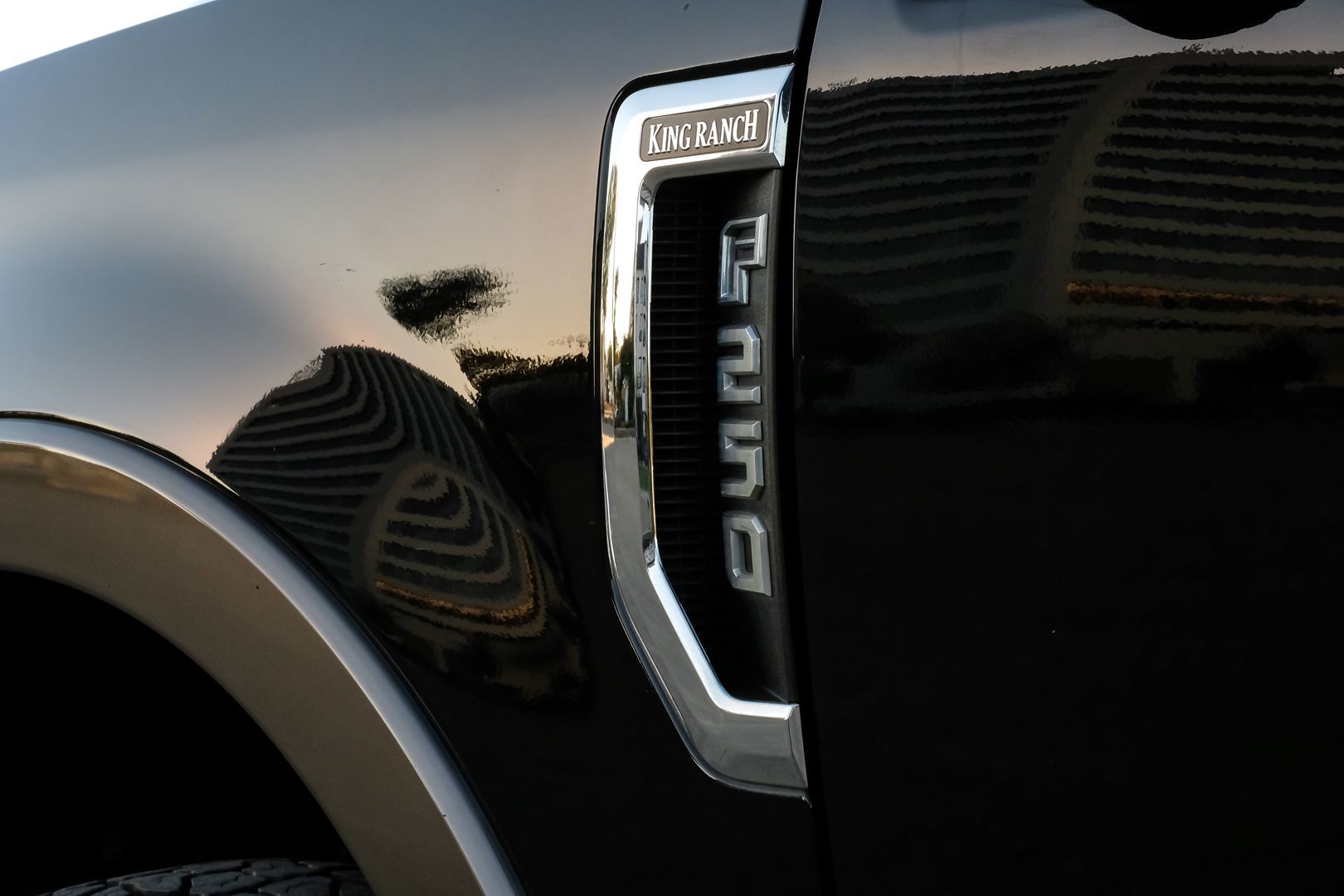 Photo 55 of this Ford Super Duty F-250 SRW
