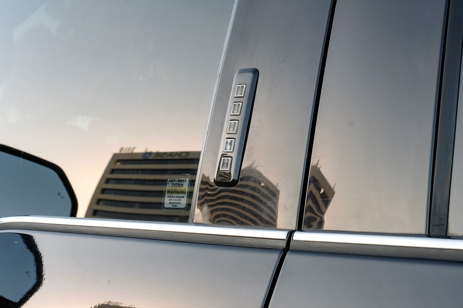 Photo 56 of this Ford Super Duty F-250 SRW