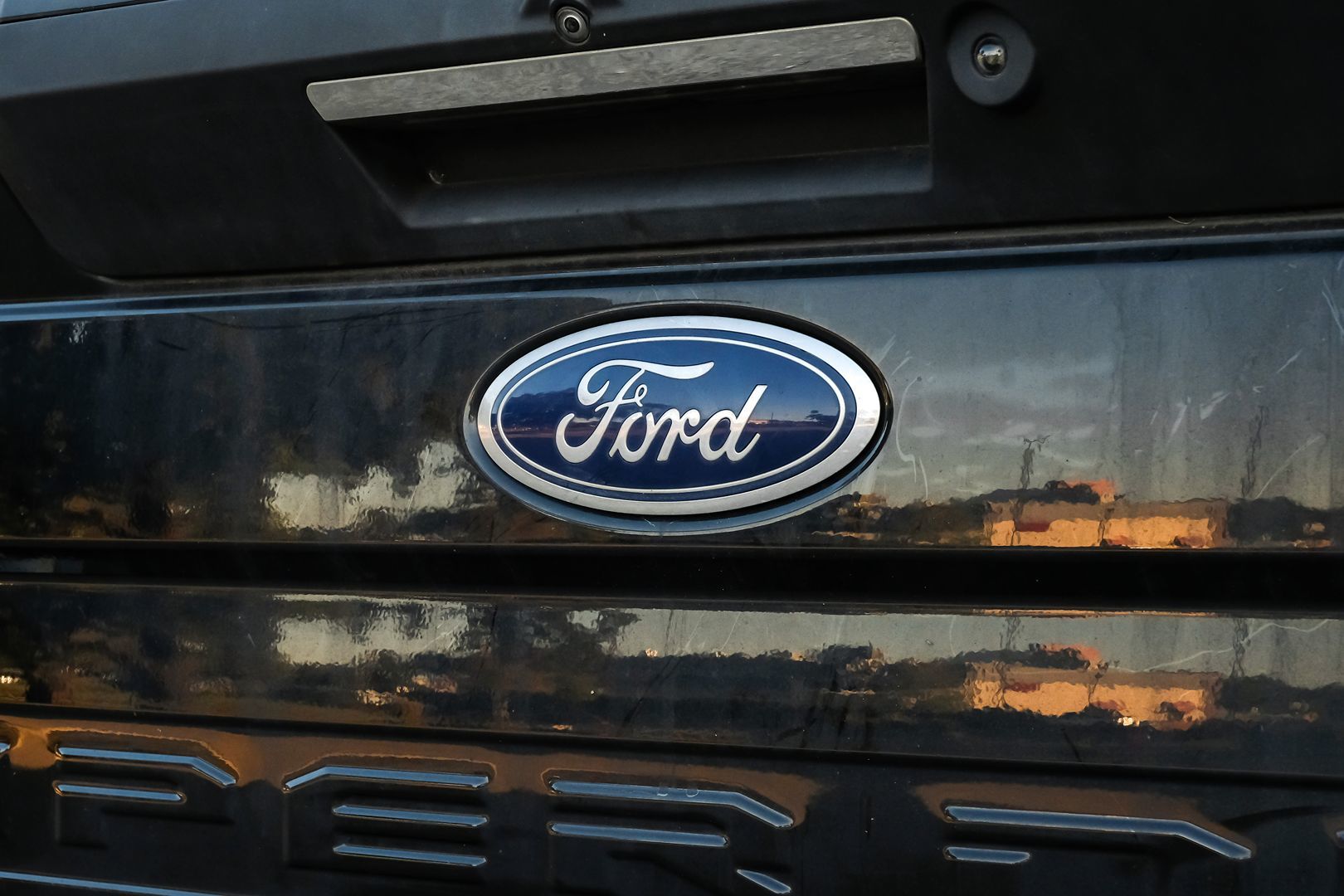 Photo 58 of this Ford Super Duty F-250 SRW